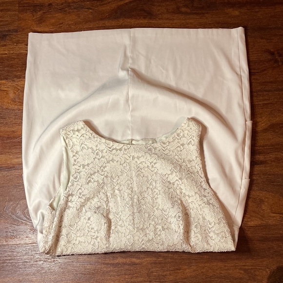 Dress barn Neutral lace detail size 16 midi dress - Picture 2 of 8